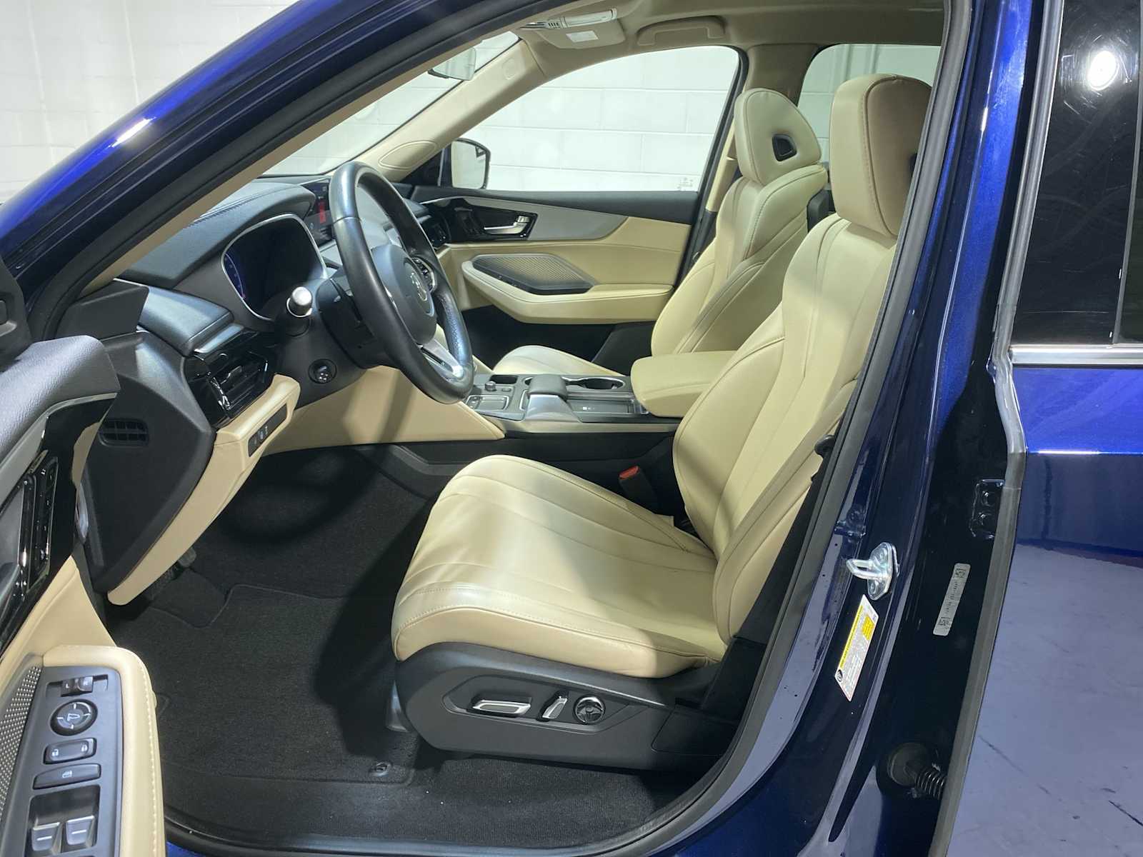 Thumbnail: 2023 Acura MDX - 2