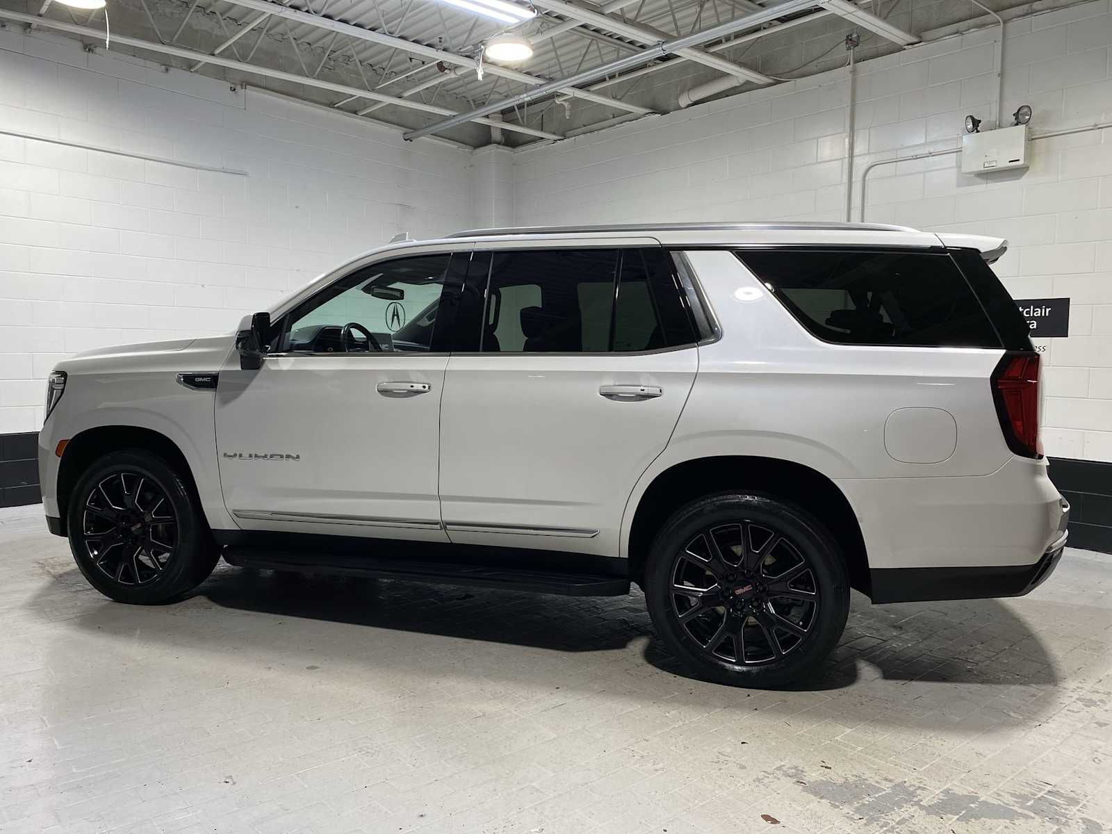 2021 GMC Yukon SLT 3