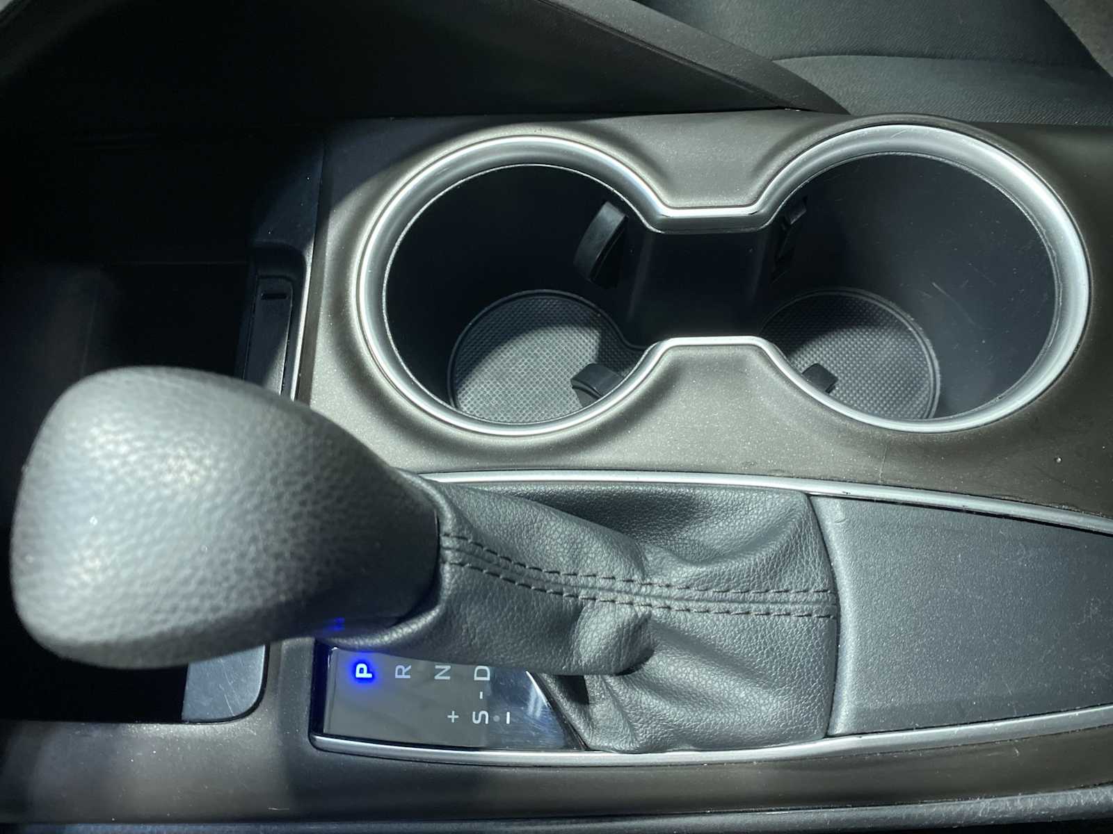 Thumbnail: 2021 Toyota Camry - 17