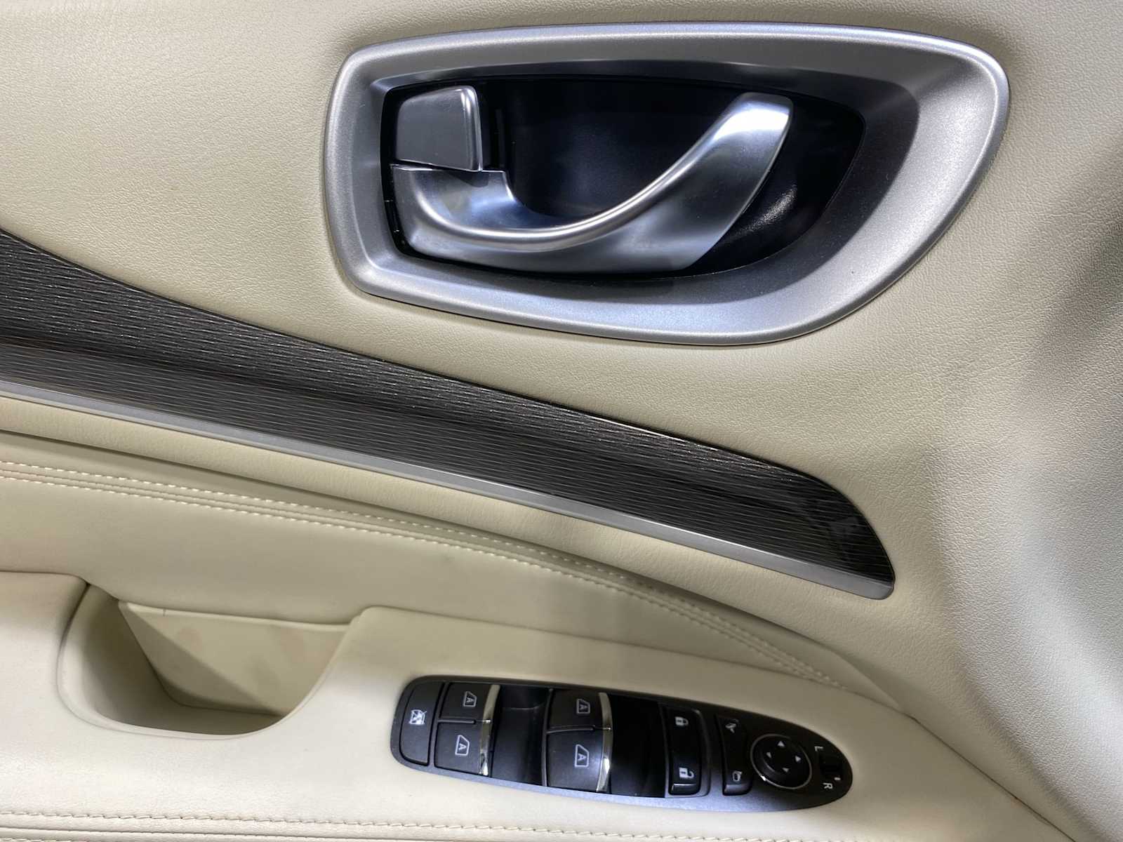 Thumbnail: 2020 INFINITI QX60 - 23