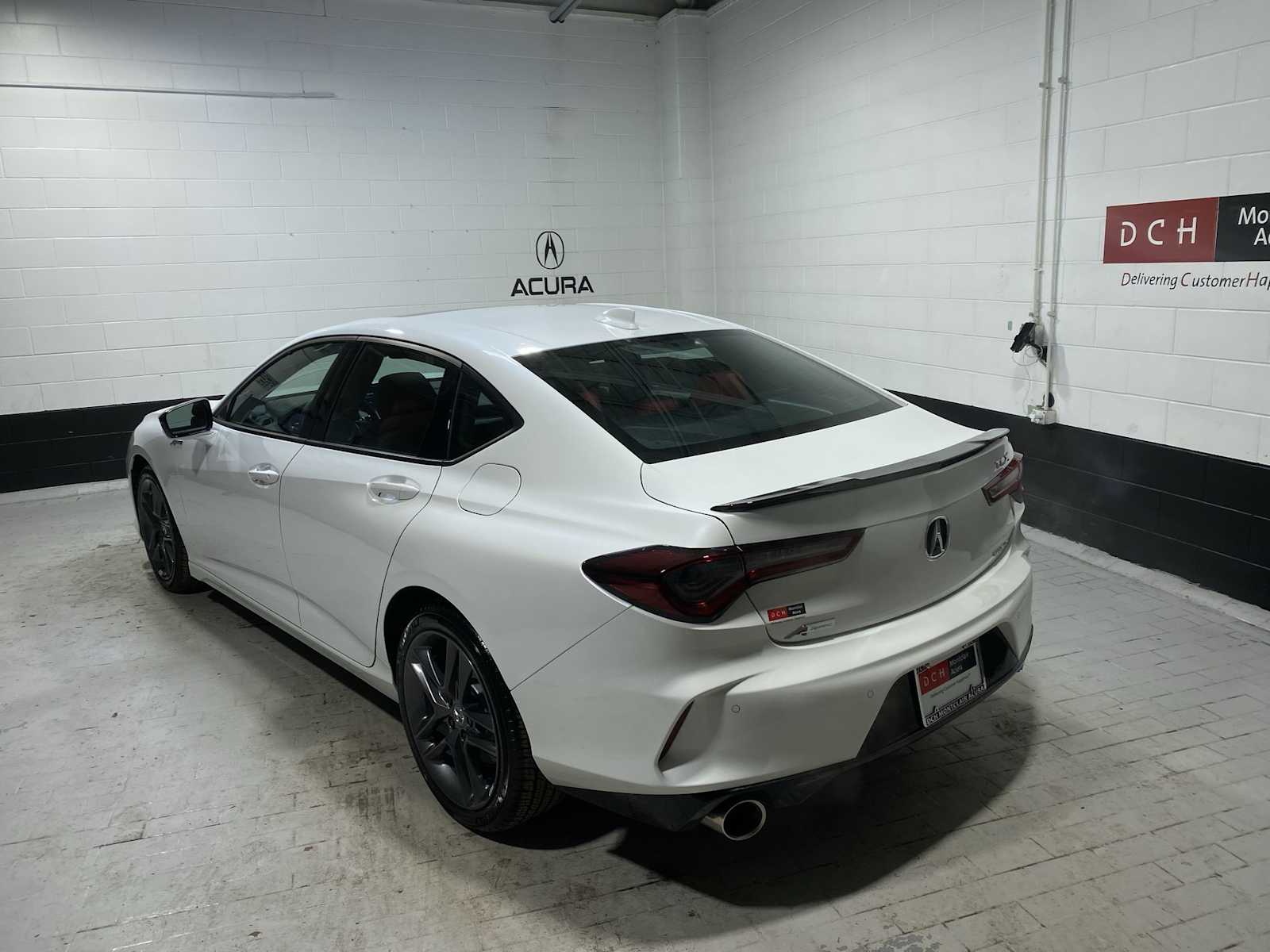 Thumbnail: 2025 Acura TLX - 4