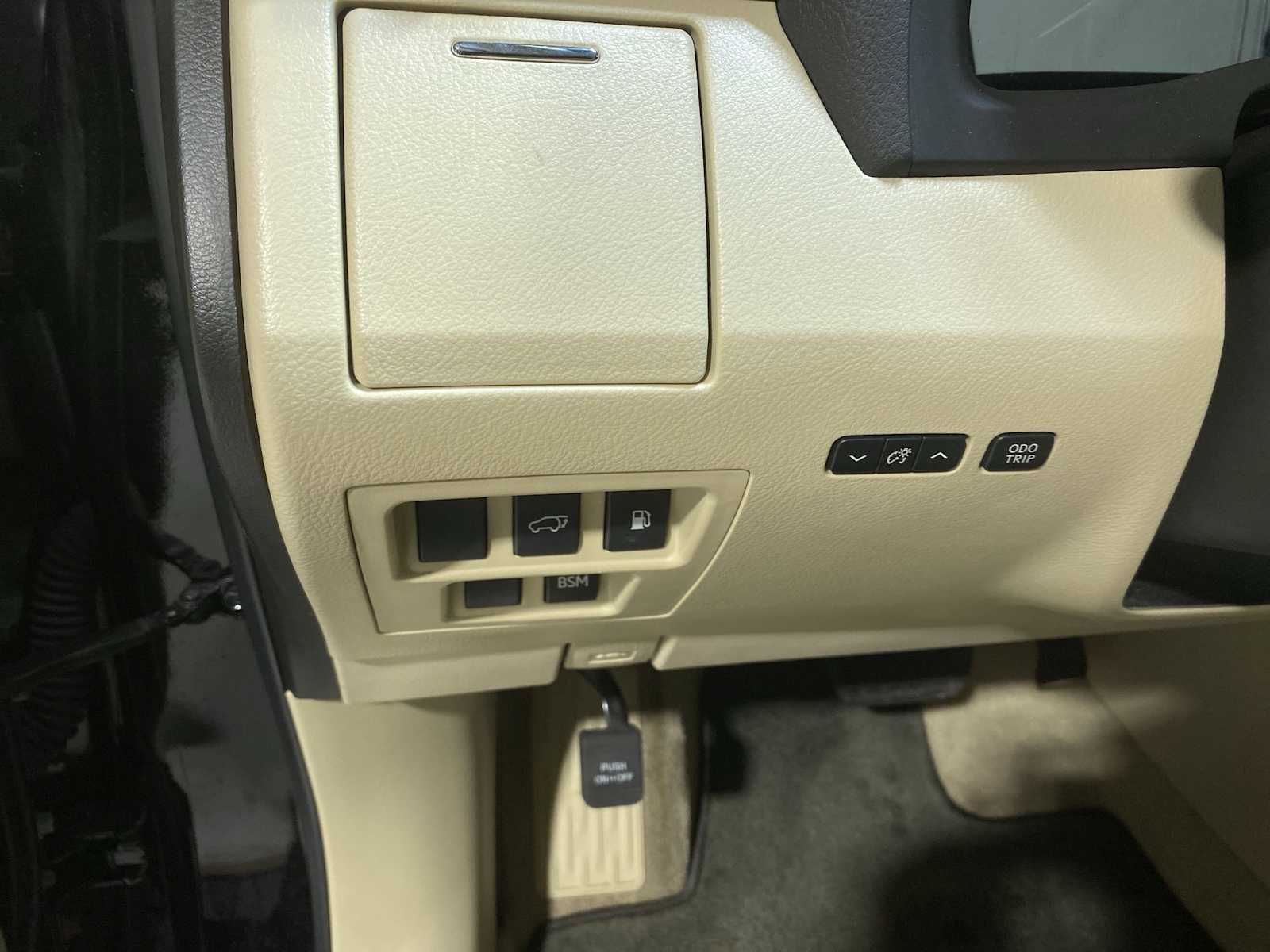 Thumbnail: 2015 Lexus RX - 23