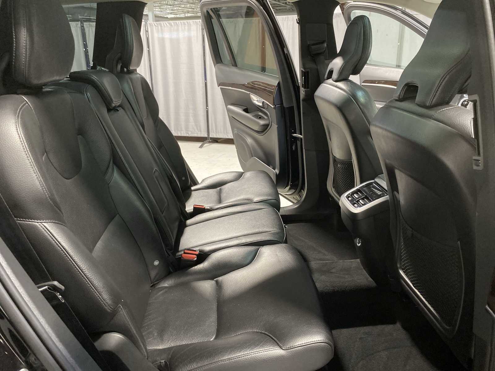 Thumbnail: 2019 Volvo XC90 - 13
