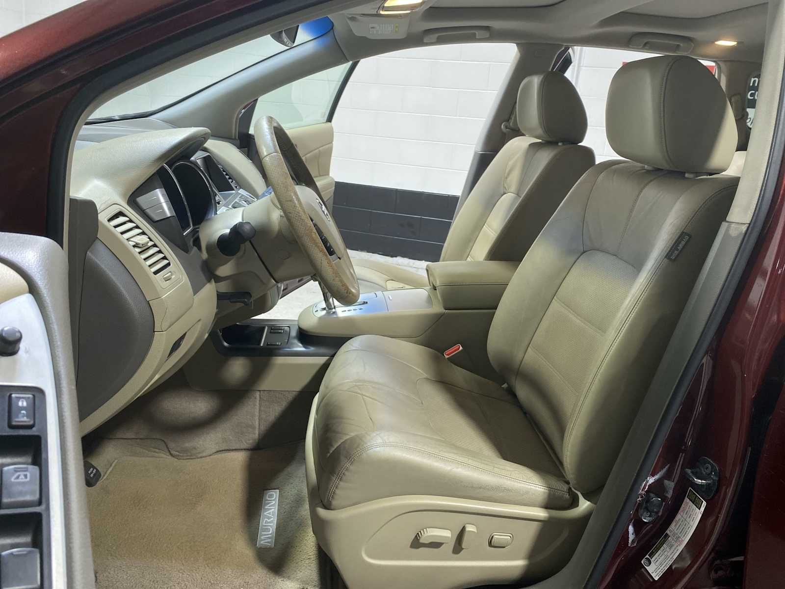 Thumbnail: 2011 Nissan Murano - 11
