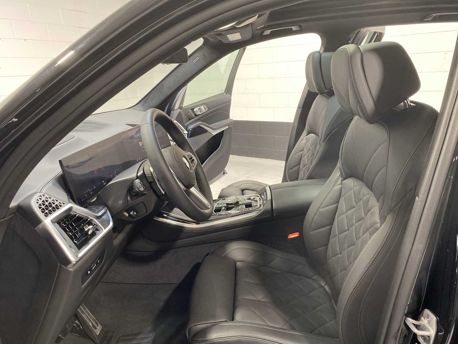 Thumbnail: 2025 BMW X5 - 11