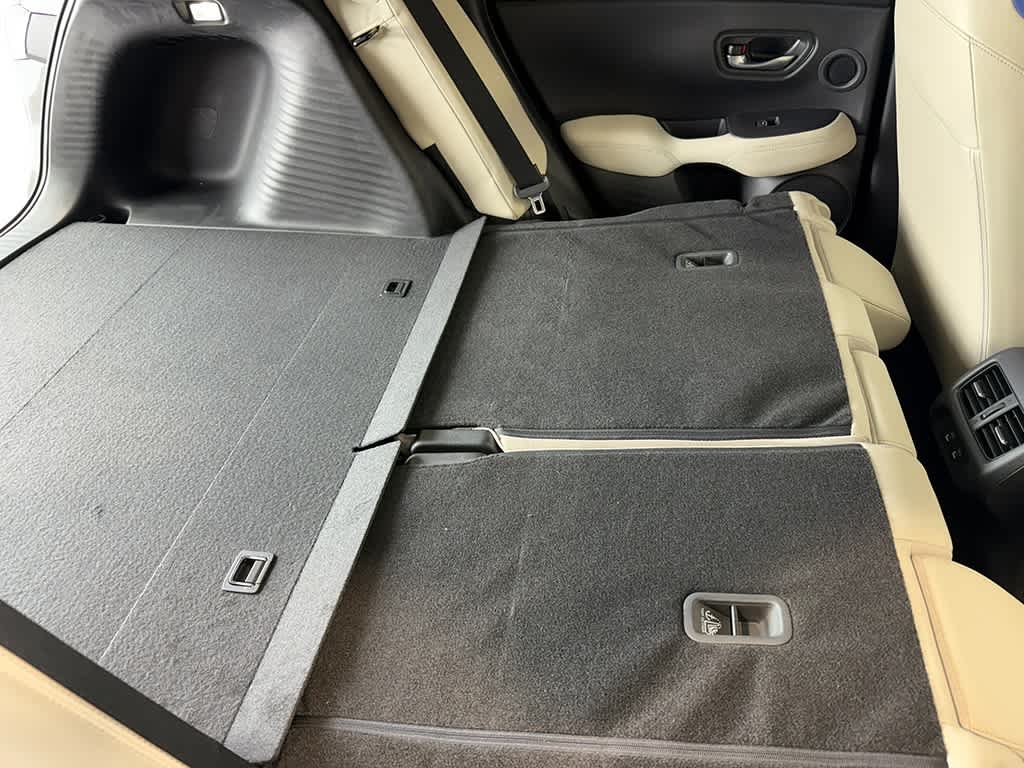 Thumbnail: 2026 Acura ADX - 32