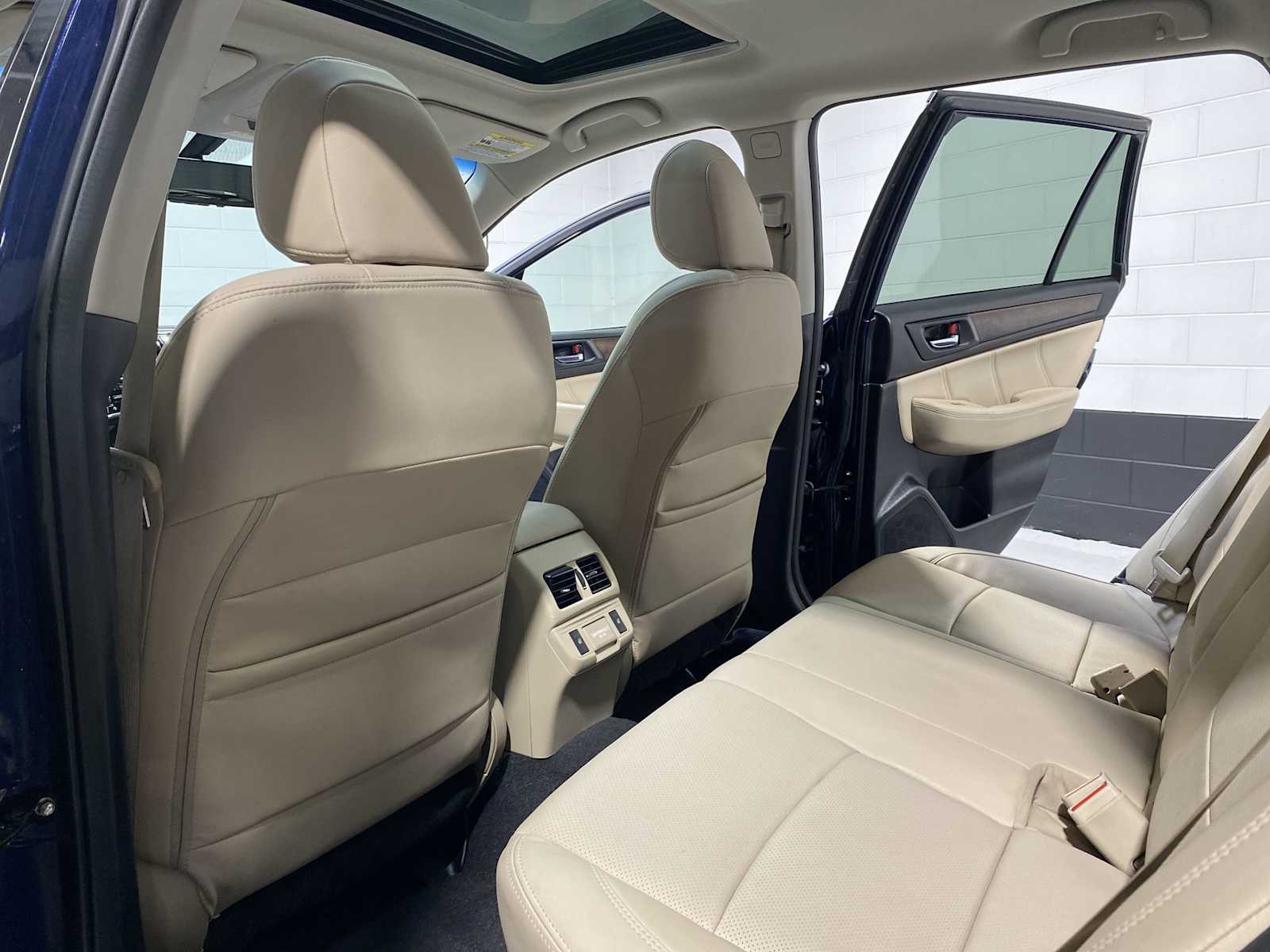 2018 Subaru Outback Limited 12