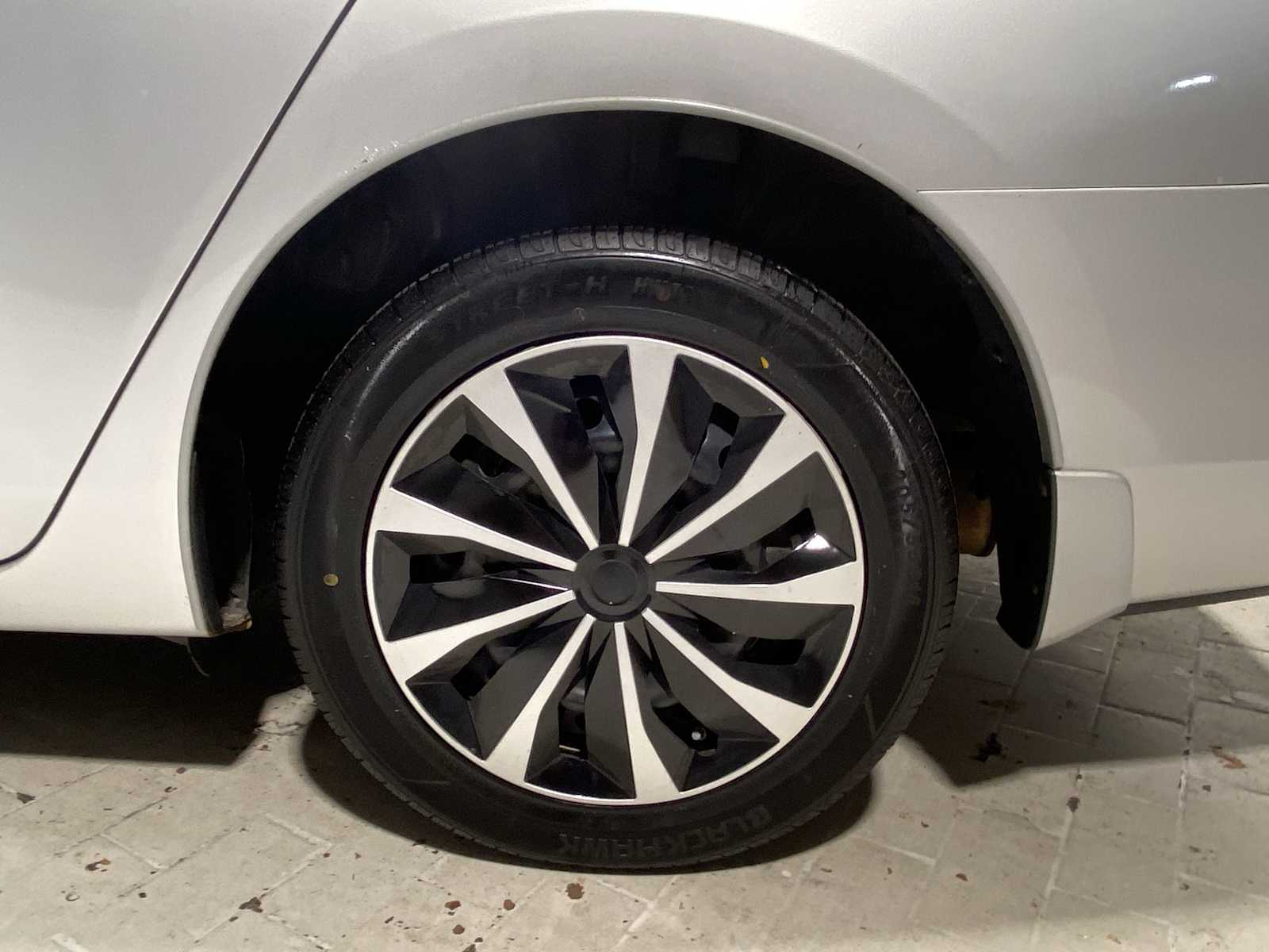 Thumbnail: 2013 Nissan Sentra - 8