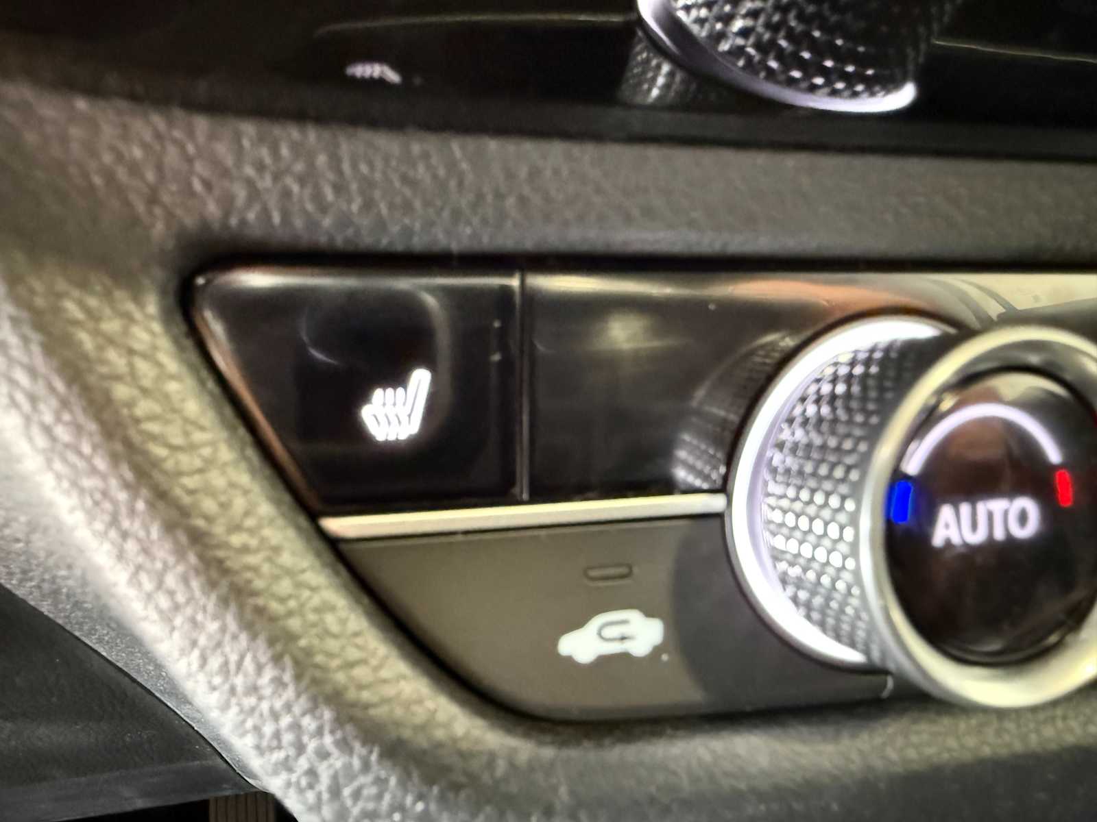 Thumbnail: 2025 Acura ADX - 19