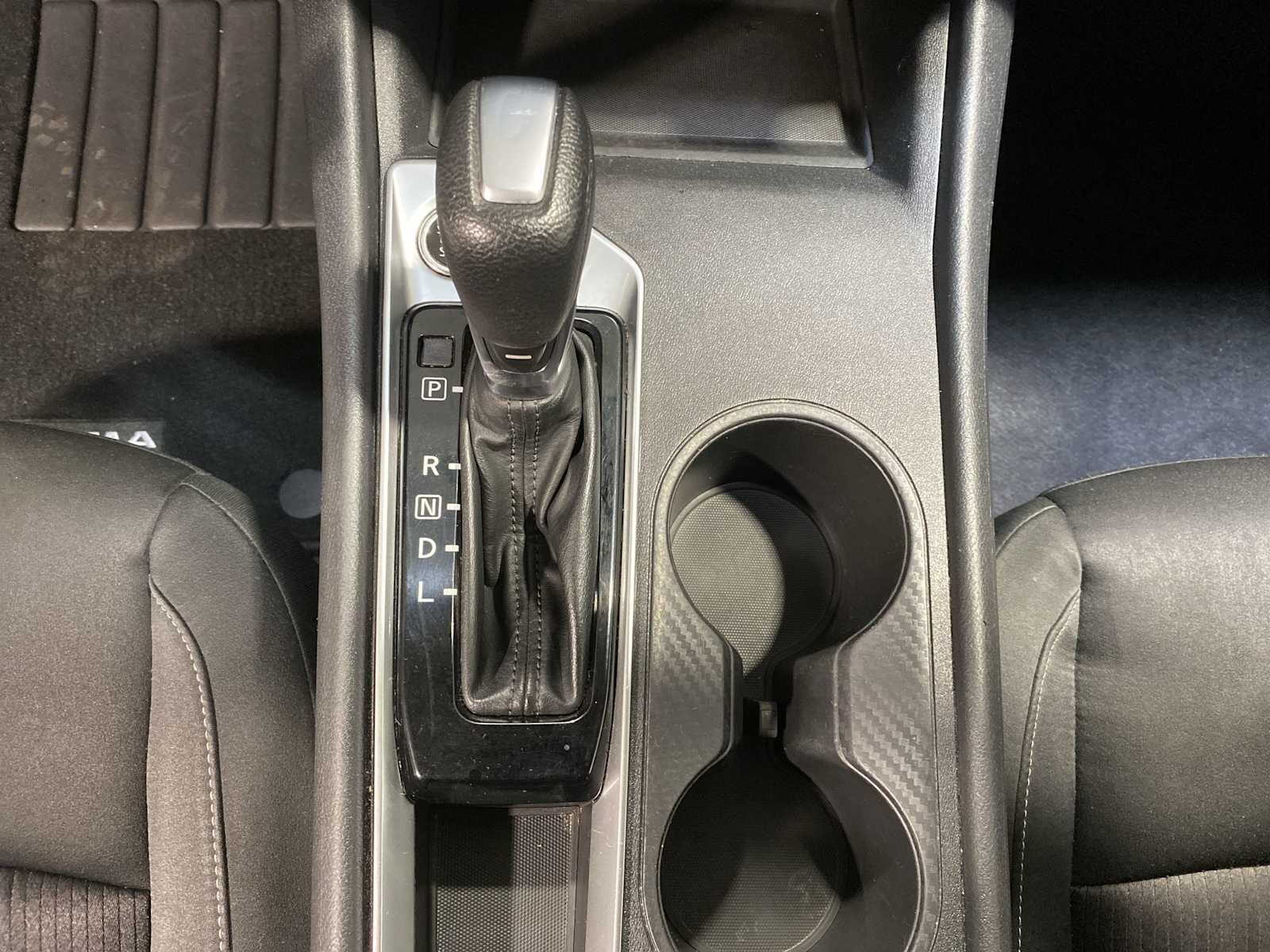 Thumbnail: 2021 Nissan Altima - 16