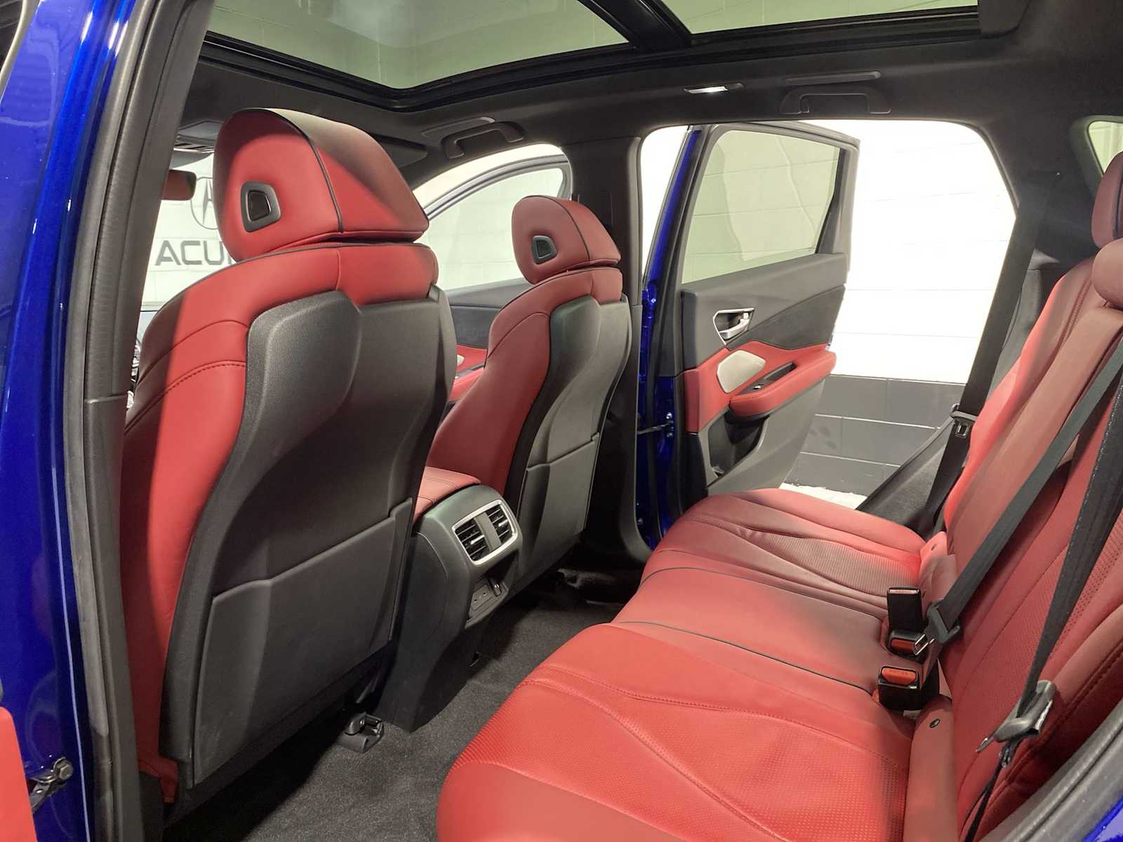 Thumbnail: 2025 Acura RDX - 12