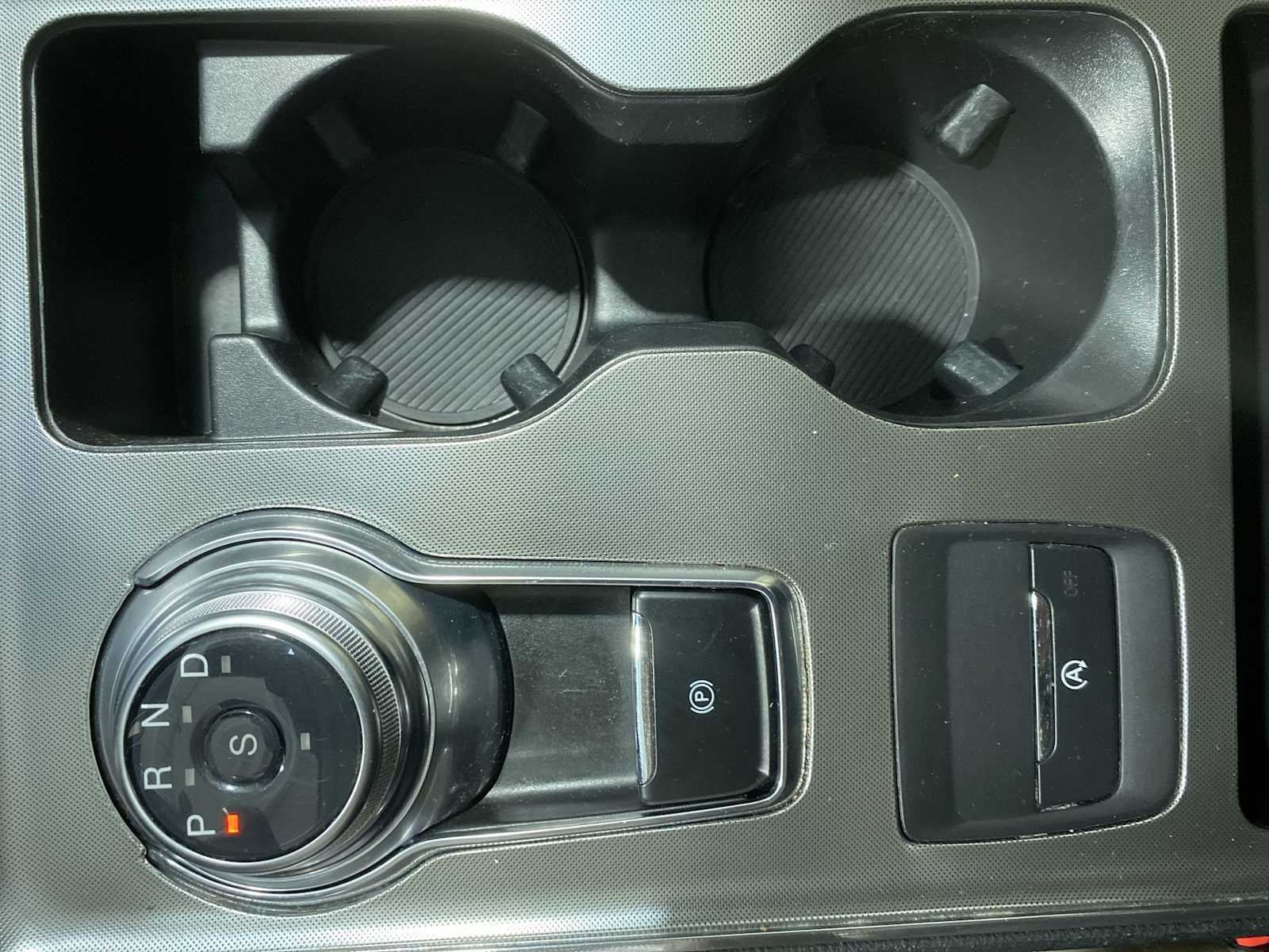 Thumbnail: 2022 Ford Edge - 17