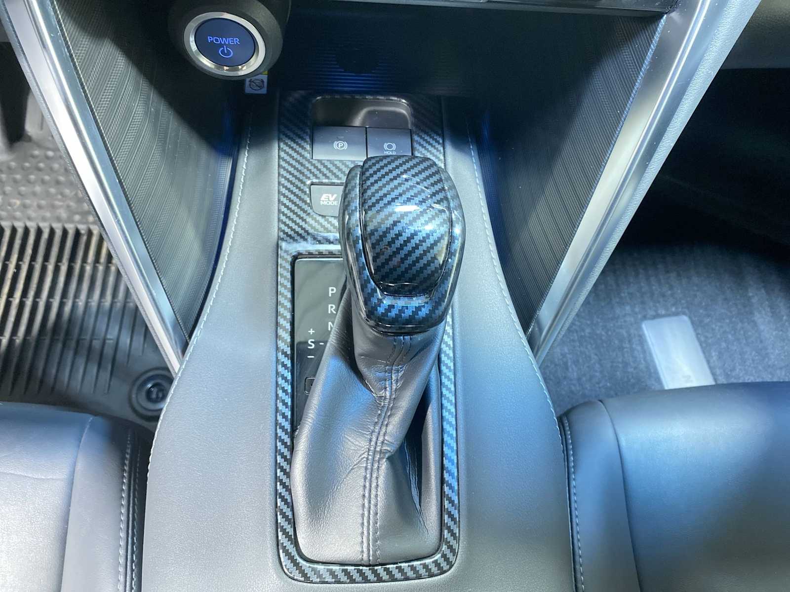 Thumbnail: 2022 Toyota Venza - 17