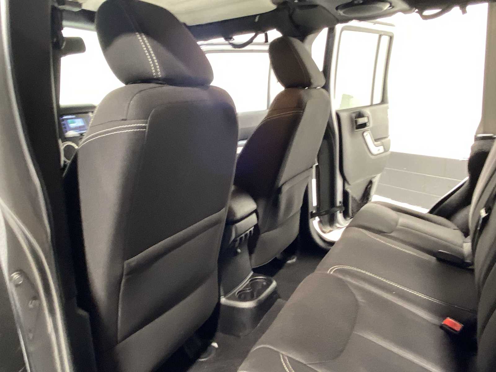 Thumbnail: 2013 Jeep Wrangler - 12