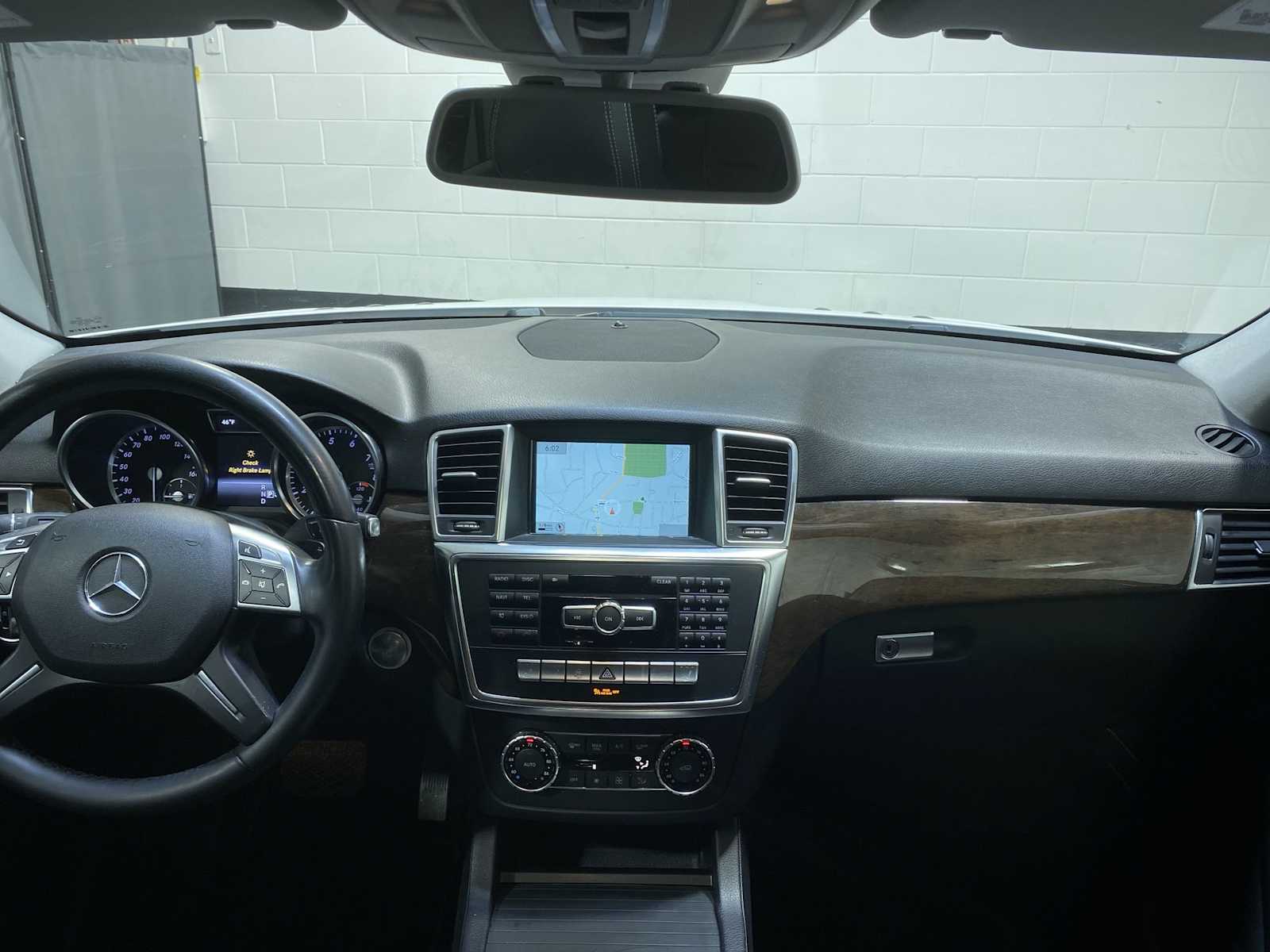 Thumbnail: 2014 Mercedes-Benz M-Class - 10