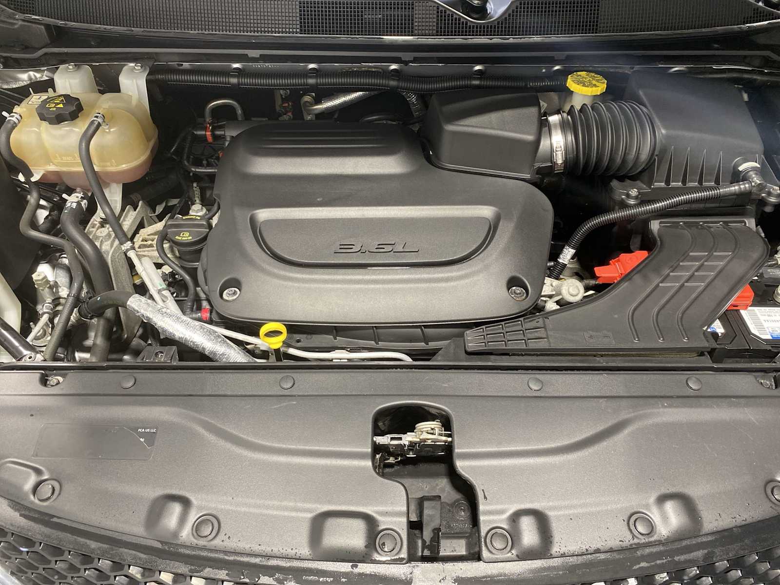 Thumbnail: 2019 Chrysler Pacifica - 9