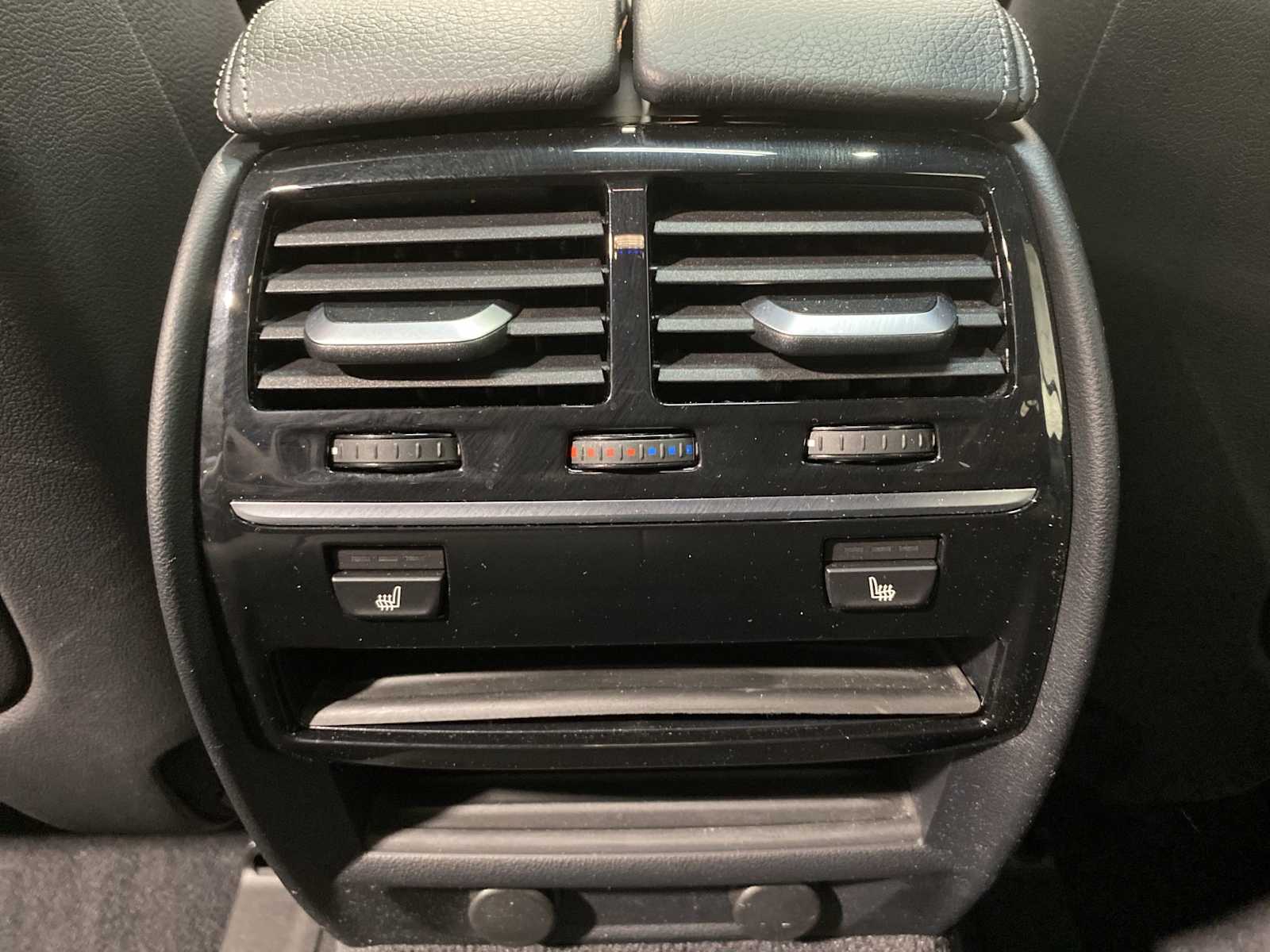 Thumbnail: 2019 BMW 5 Series - 25