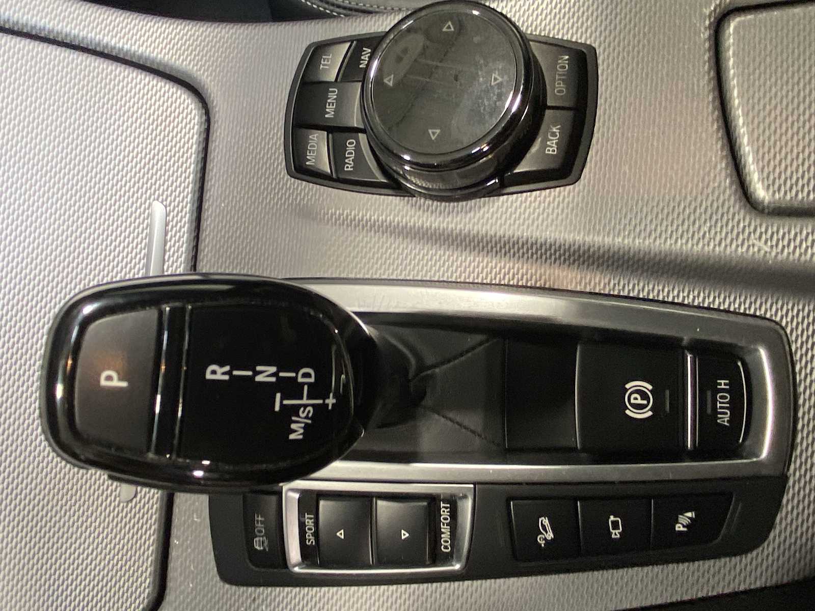 Thumbnail: 2016 BMW 5 Series - 17