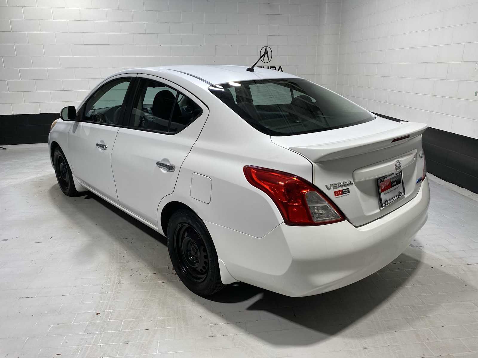 Thumbnail: 2013 Nissan Versa - 4