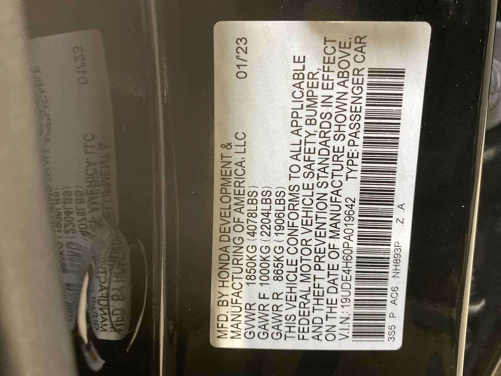 Thumbnail: 2023 Acura Integra - 21