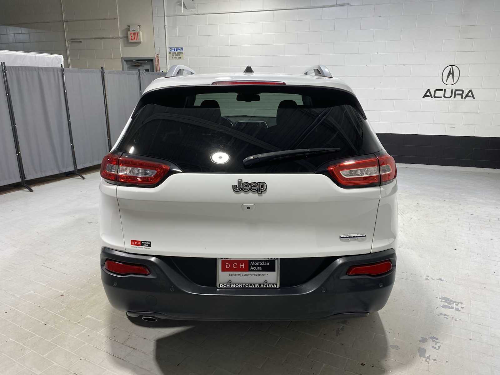 Thumbnail: 2017 Jeep Cherokee - 5