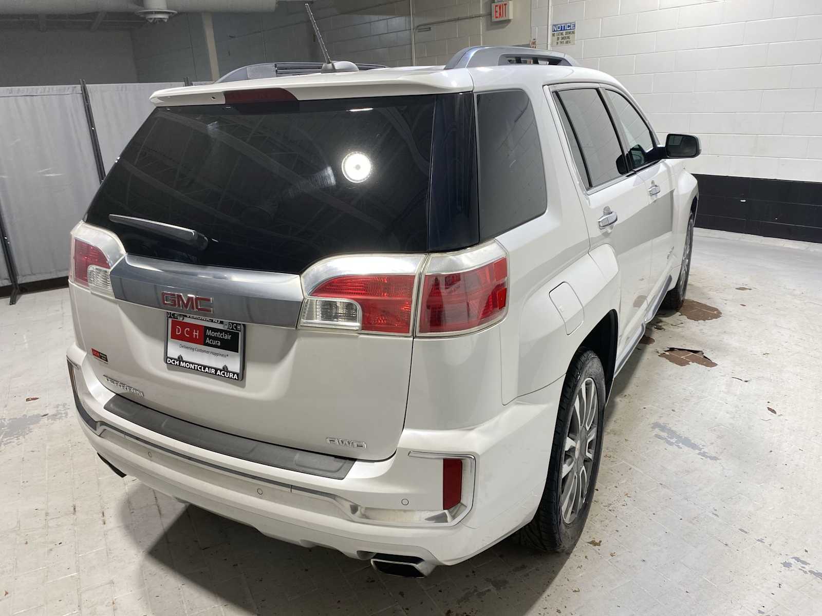 Thumbnail: 2016 GMC Terrain - 26