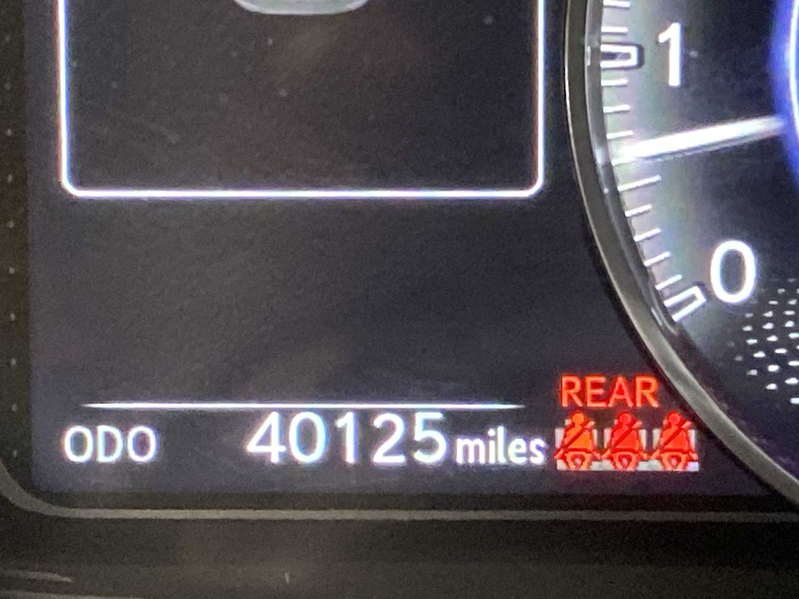 Thumbnail: 2019 Lexus ES - 18