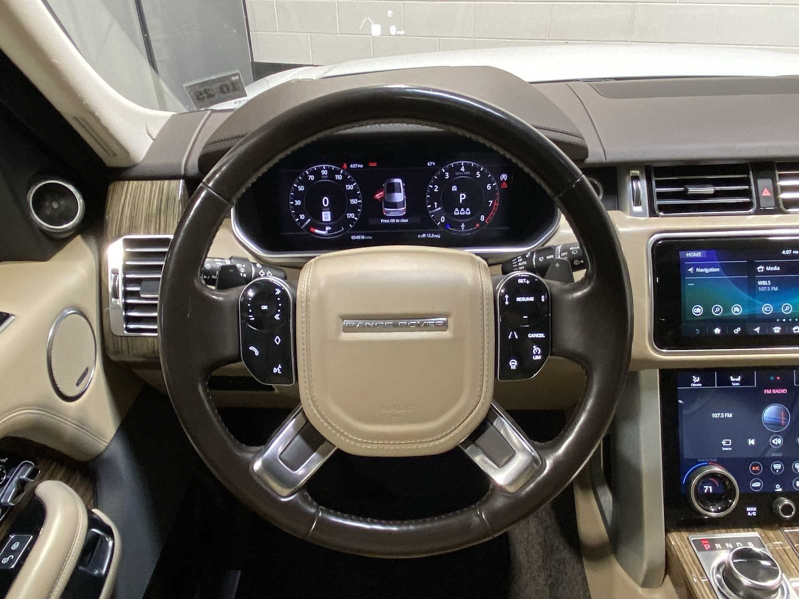 Thumbnail: 2020 Land Rover Range Rover - 14