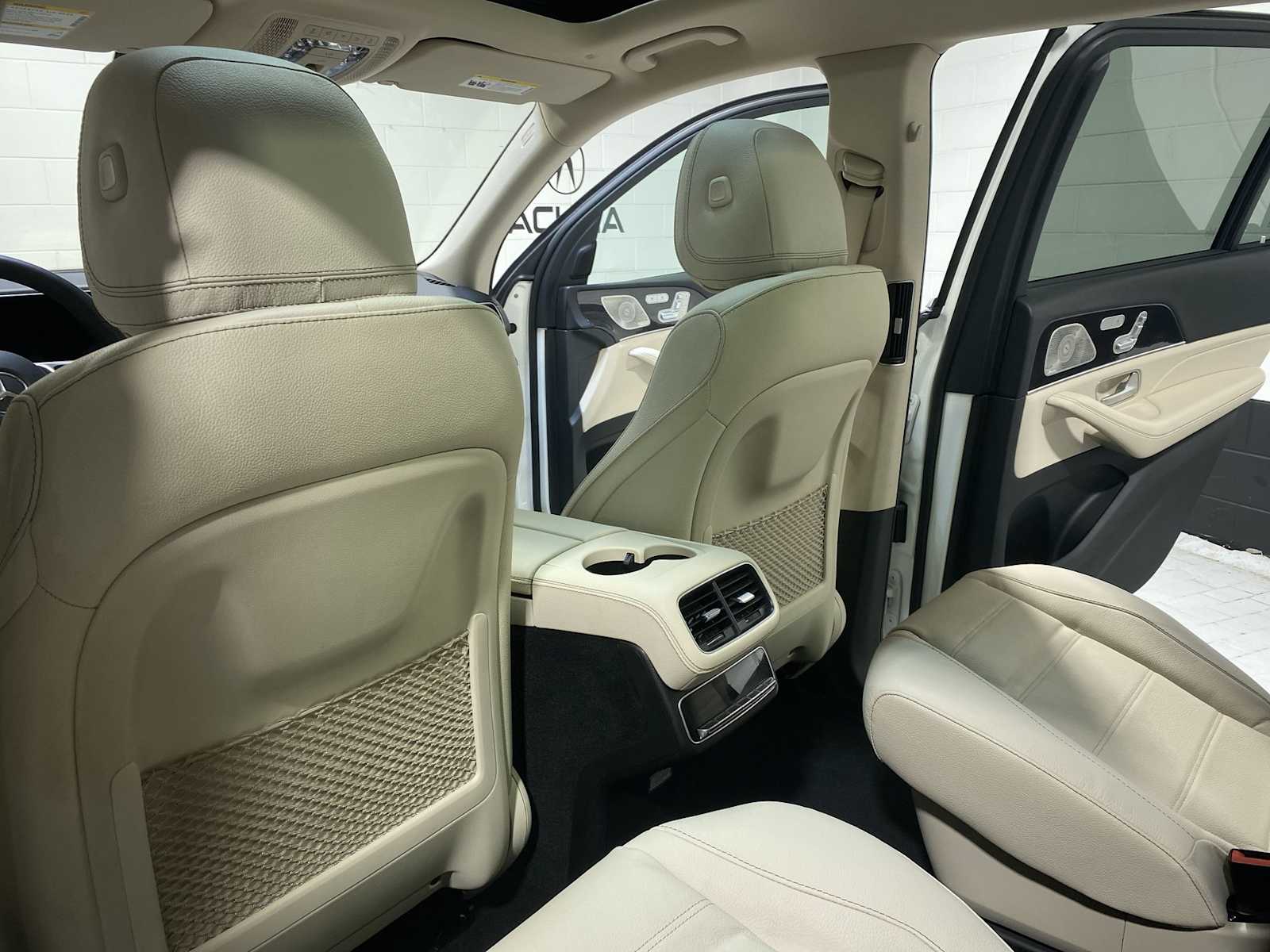 Thumbnail: 2022 Mercedes-Benz GLS - 12