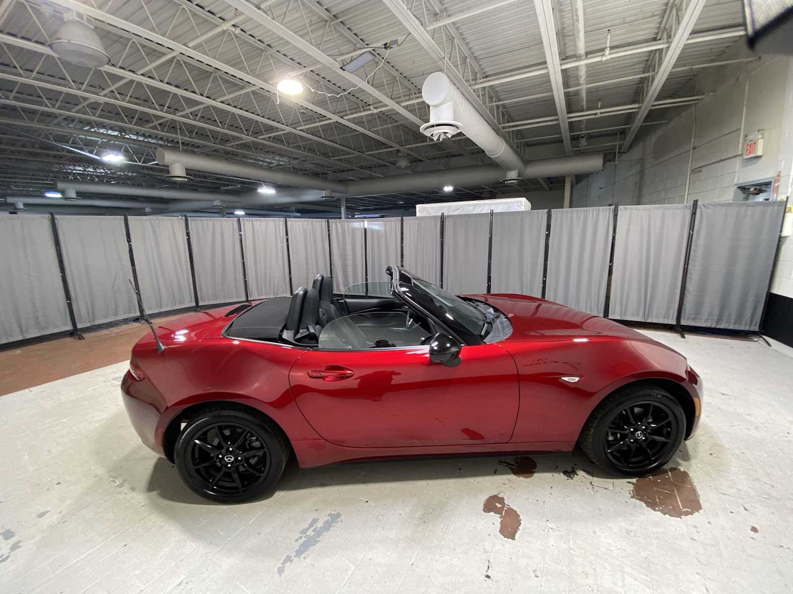 Thumbnail: 2021 Mazda MX-5 Miata - 24