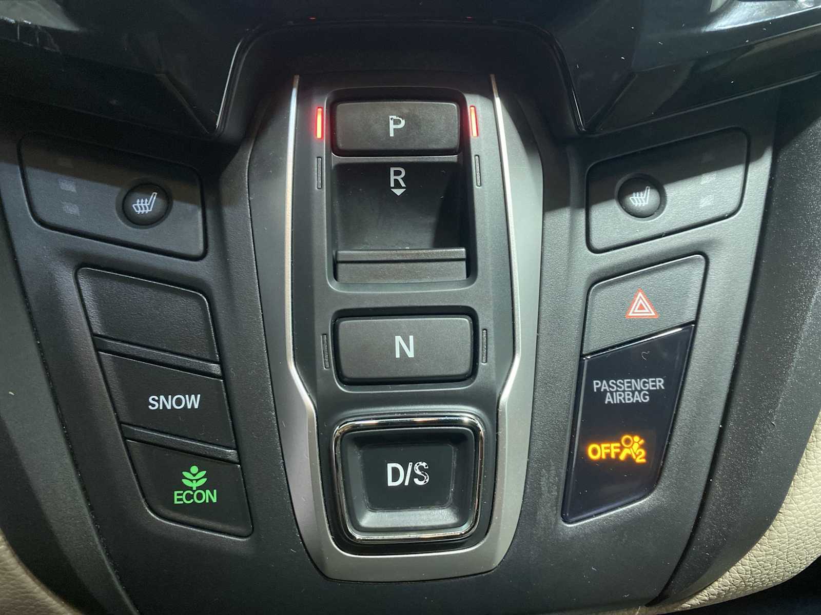 Thumbnail: 2018 Honda Odyssey - 17