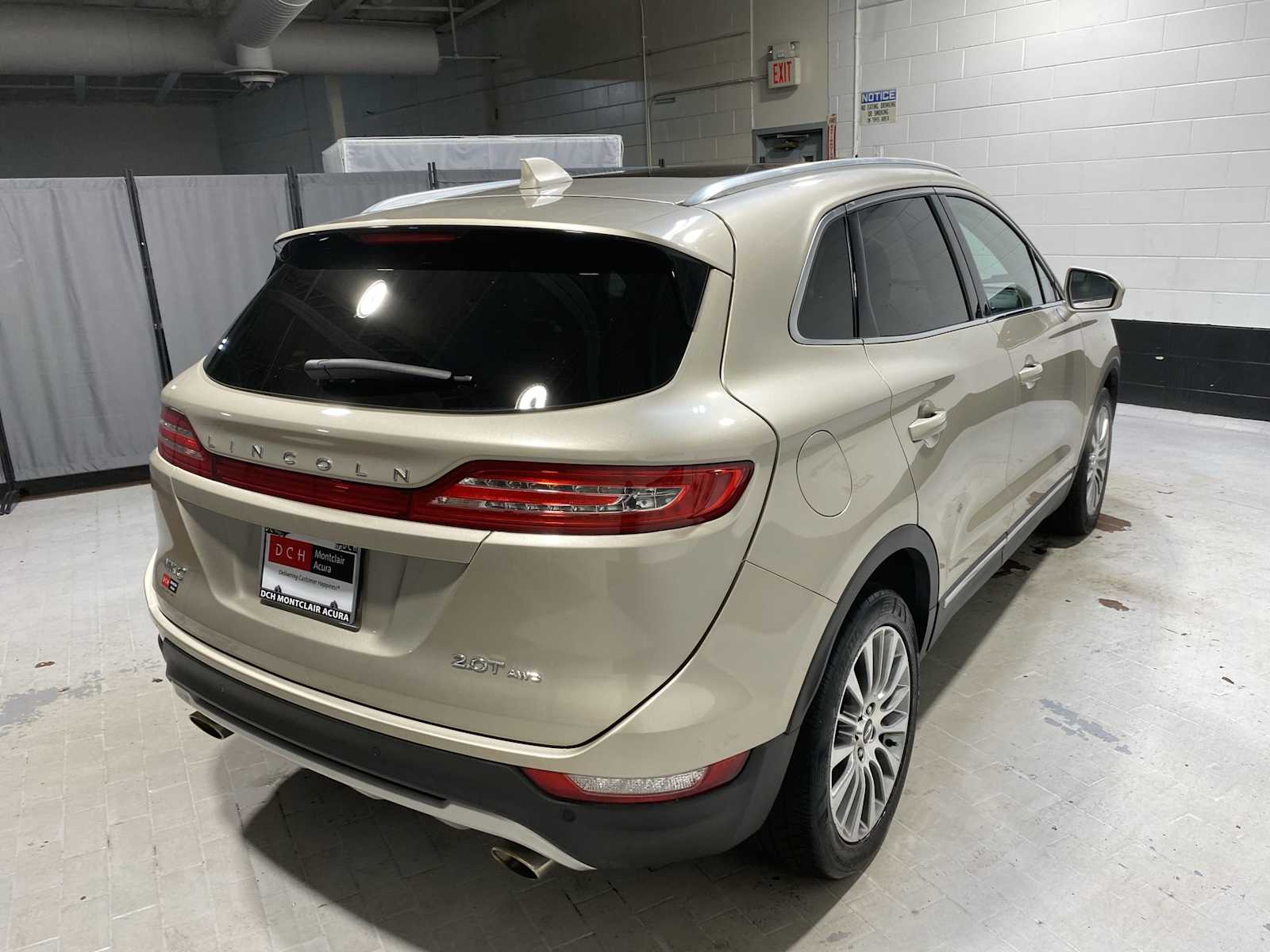Thumbnail: 2017 Lincoln MKC - 26