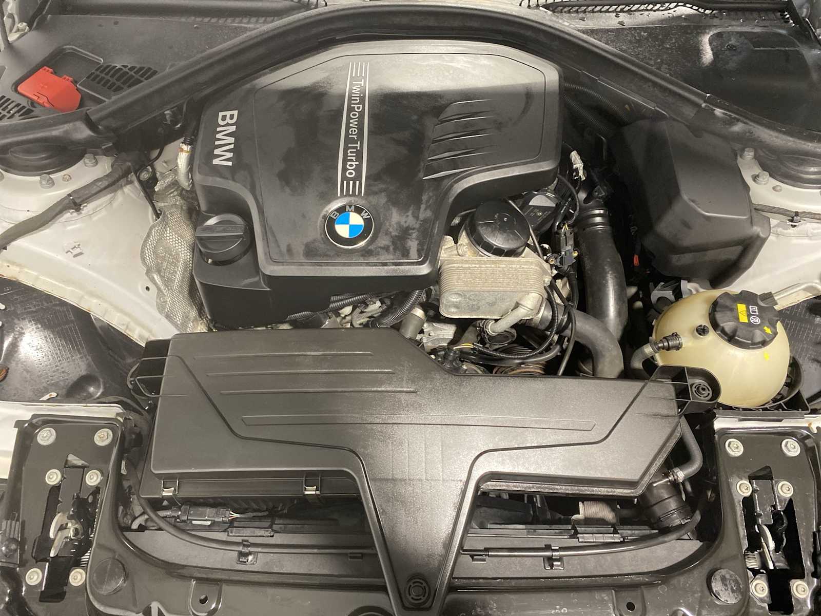 Thumbnail: 2015 BMW 3 Series - 9