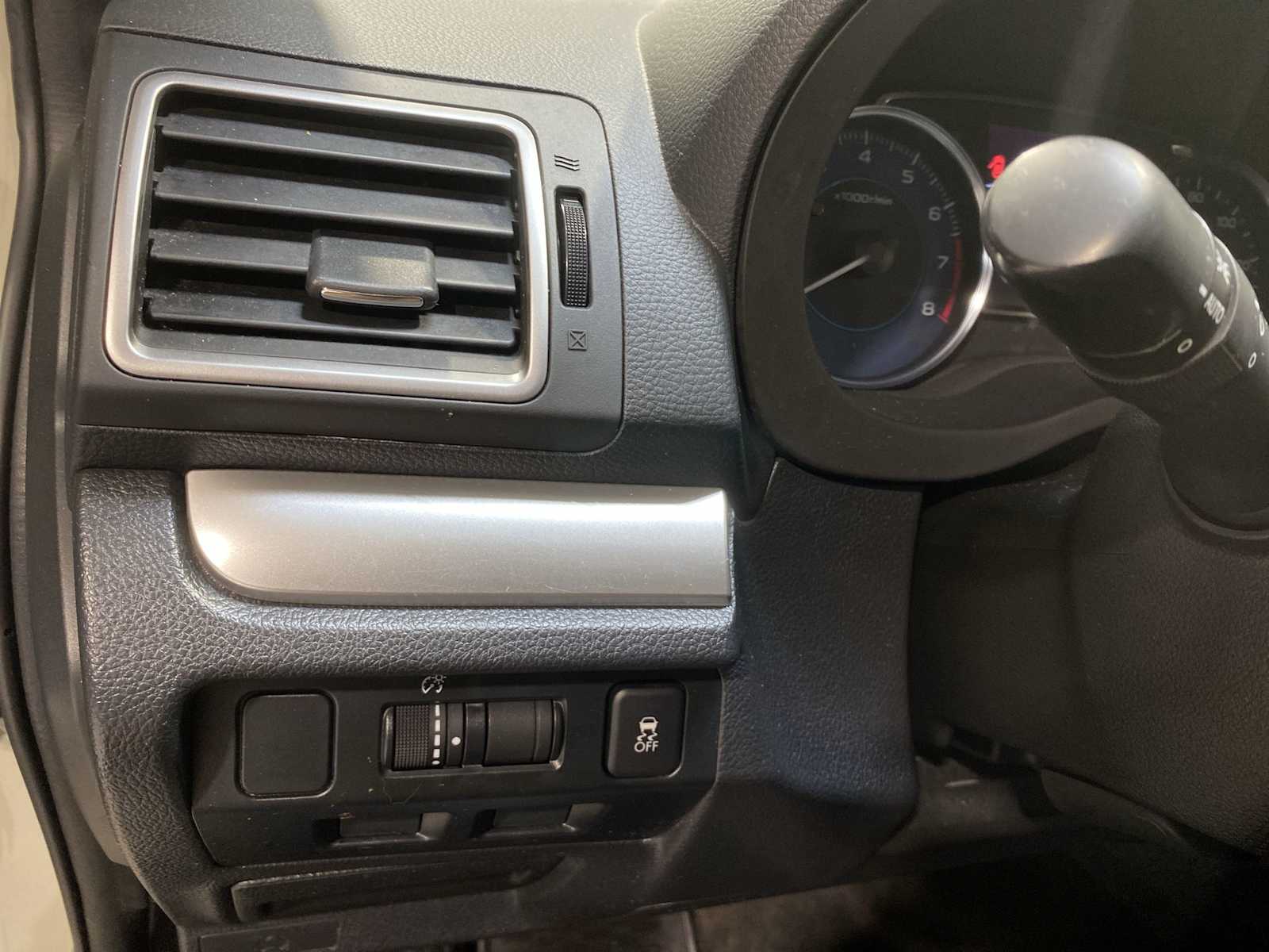 Thumbnail: 2015 Subaru XV Crosstrek - 24