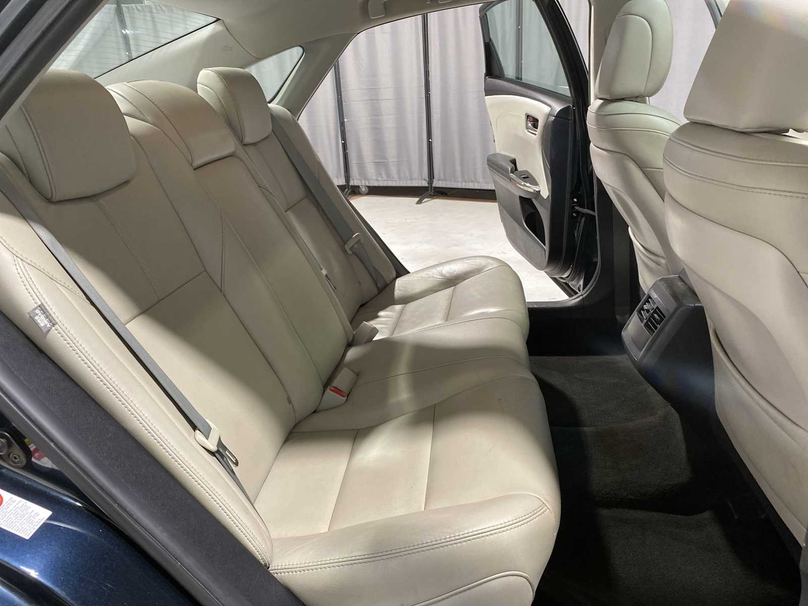 Thumbnail: 2016 Toyota Avalon - 13