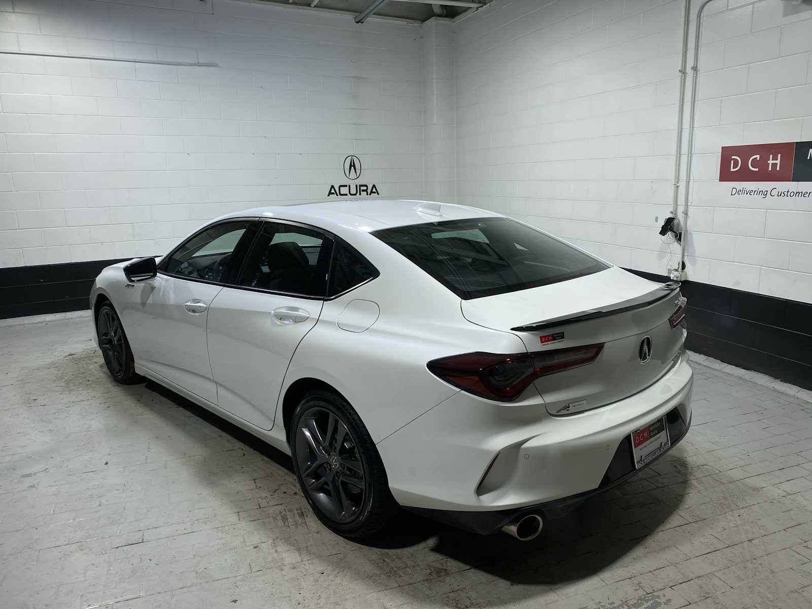 Thumbnail: 2025 Acura TLX - 4