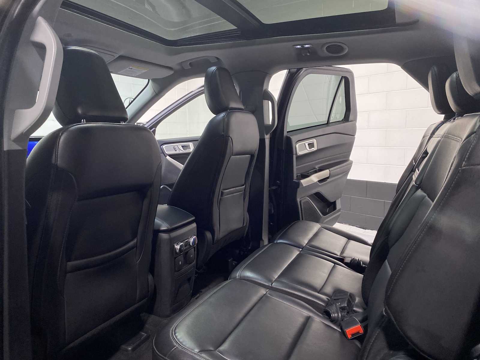 Thumbnail: 2022 Ford Explorer - 12