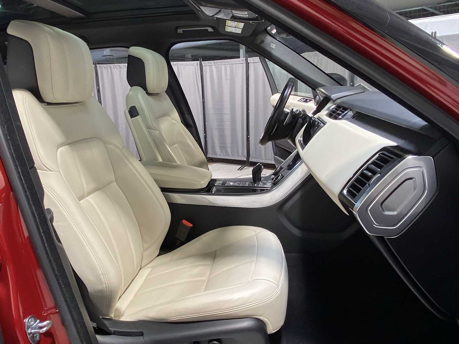 Thumbnail: 2021 Land Rover Range Rover Sport - 14