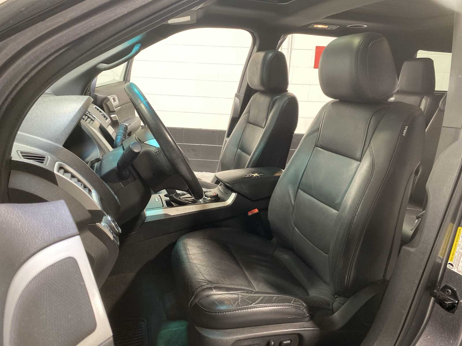 Thumbnail: 2014 Ford Explorer - 11