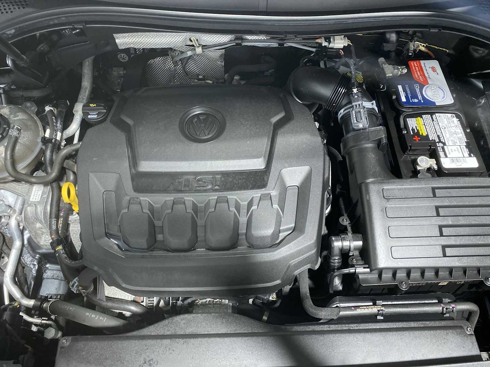 Thumbnail: 2018 Volkswagen Tiguan - 9