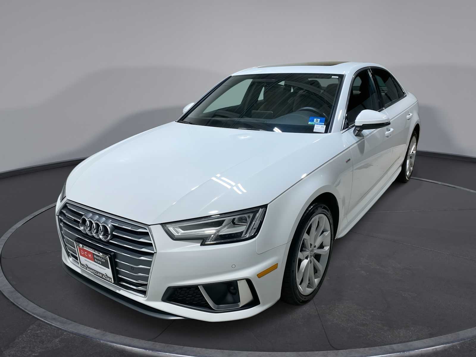 Thumbnail: 2019 Audi A4 - 1