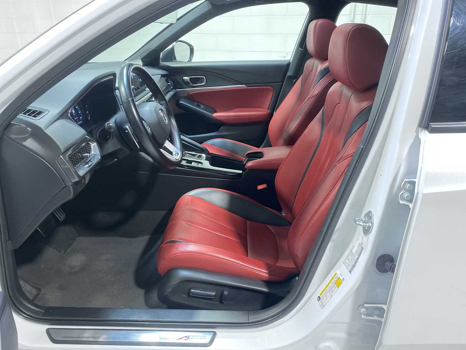 Thumbnail: 2023 Acura Integra - 2