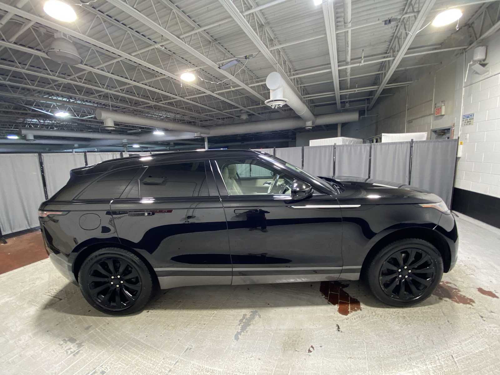 Thumbnail: 2018 Land Rover Range Rover Velar - 27