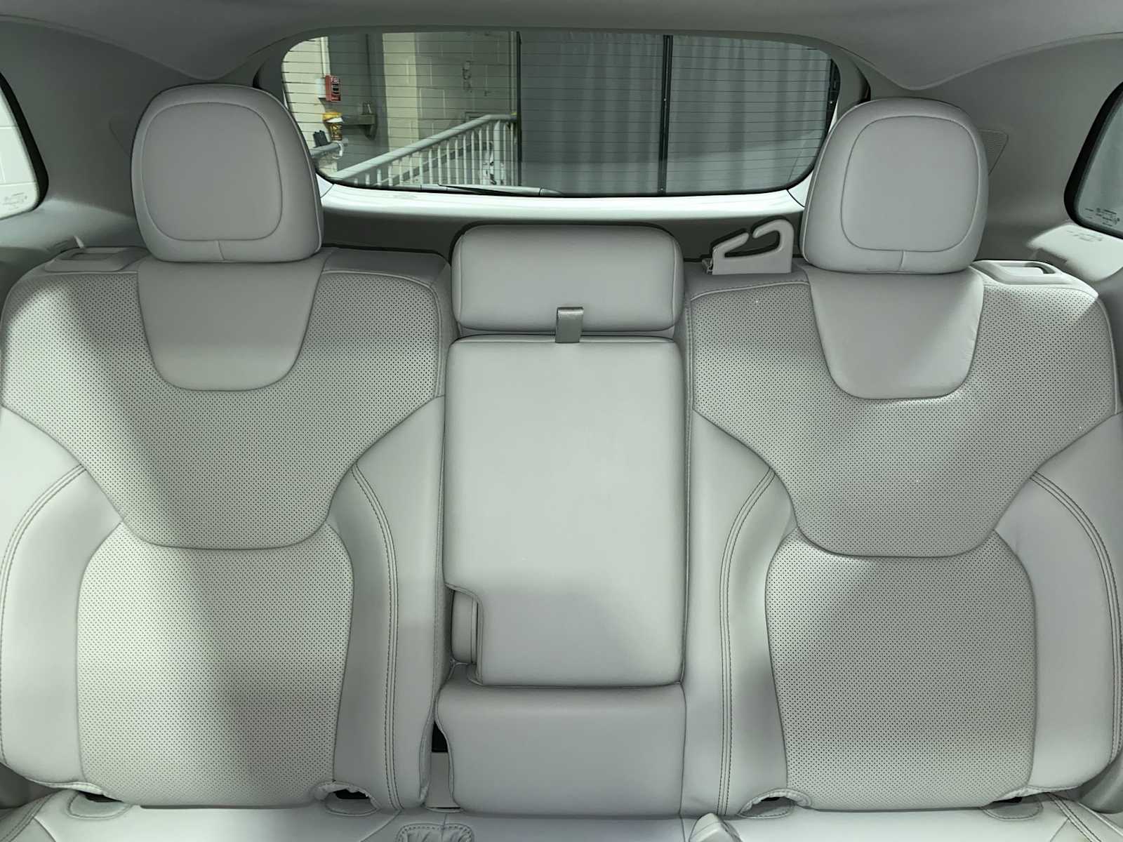 Thumbnail: 2020 Jeep Cherokee - 22