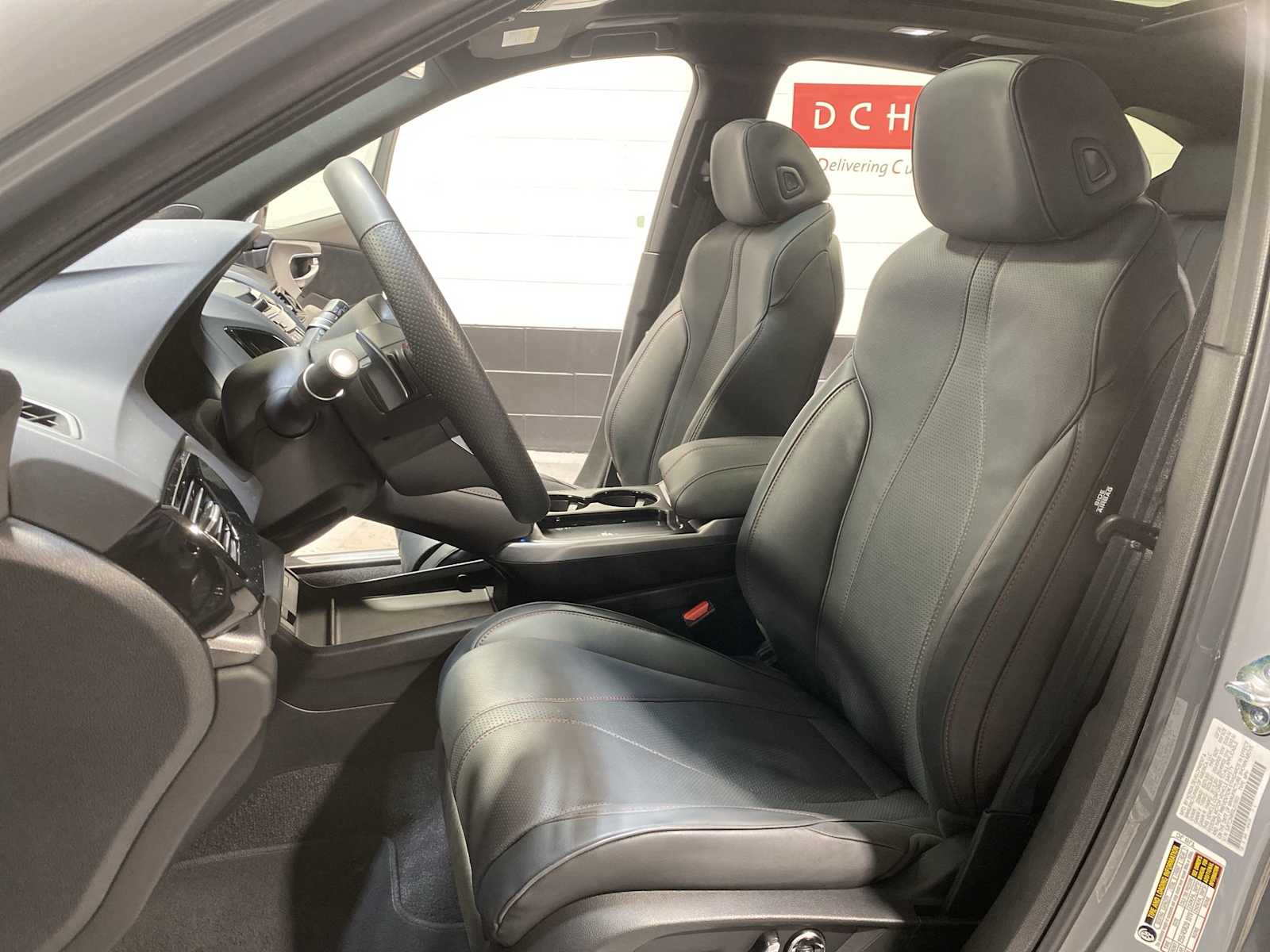 Thumbnail: 2025 Acura RDX - 11