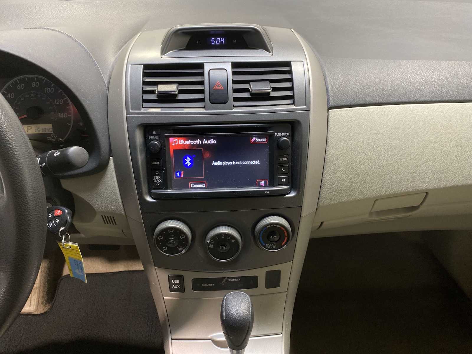 Thumbnail: 2013 Toyota Corolla - 16