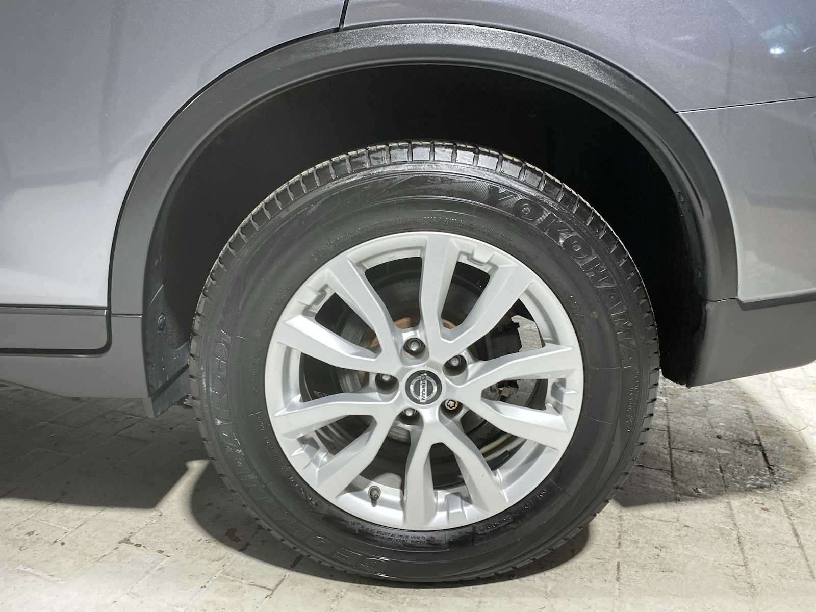 Thumbnail: 2019 Nissan Rogue - 8