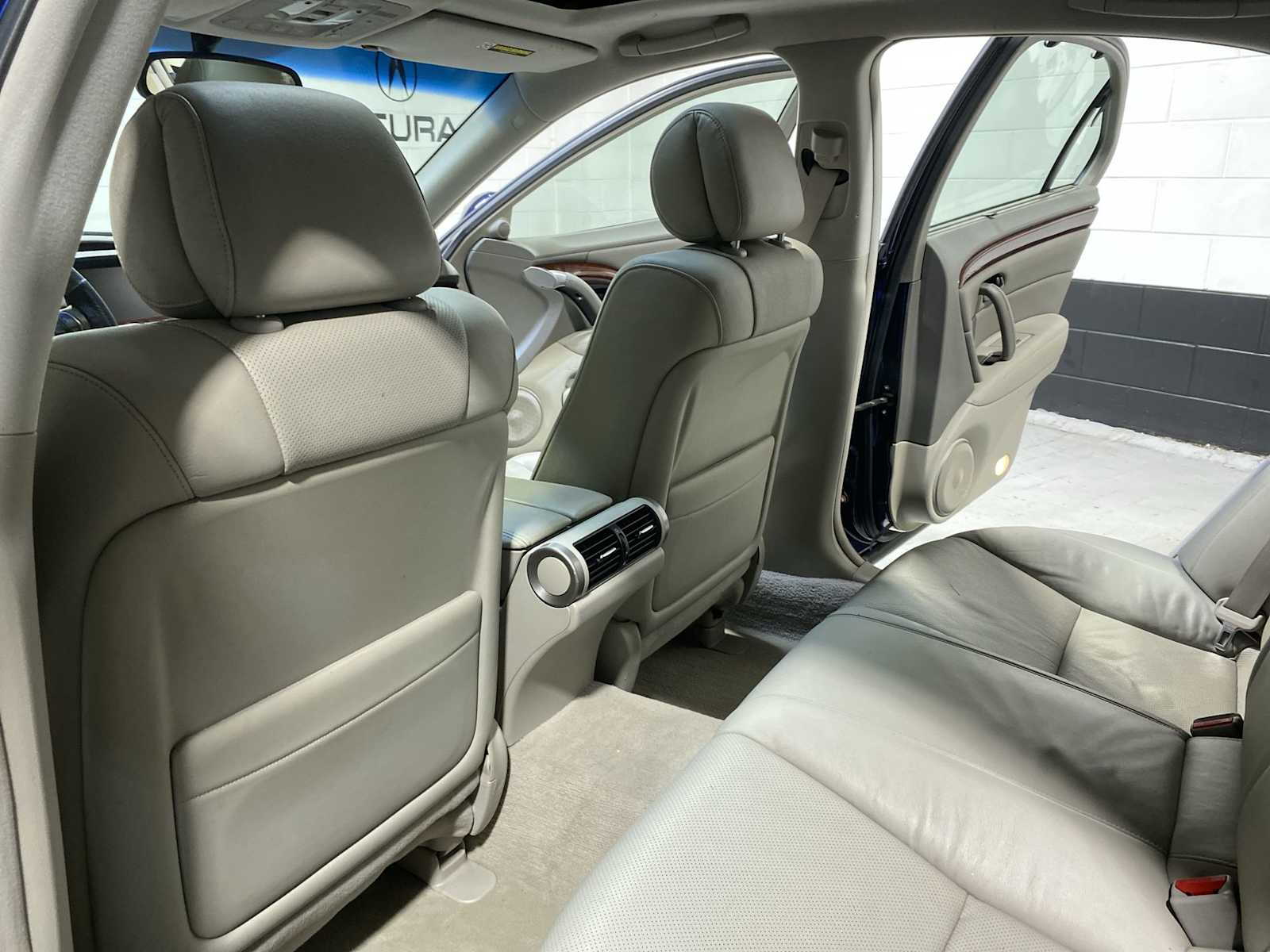 Thumbnail: 2008 Acura RL - 12