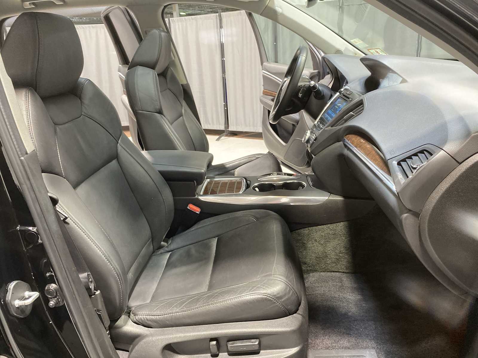 Thumbnail: 2018 Acura MDX - 14