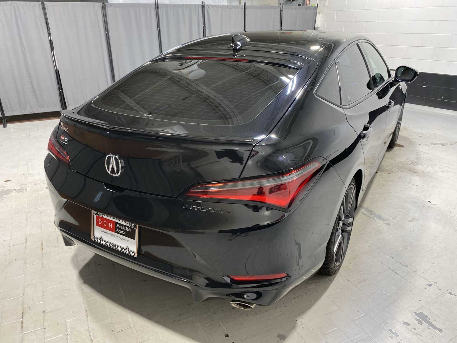Thumbnail: 2023 Acura Integra - 26